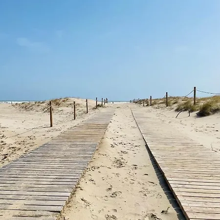 Cozy 2-bedroom Serviced With Netflix Apartment Puerto de Sagunto